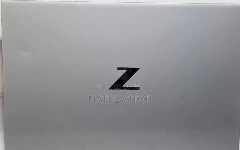 New Laptop HP ZBook Firefly G8 32GB Intel Core i9 SSD 512GB