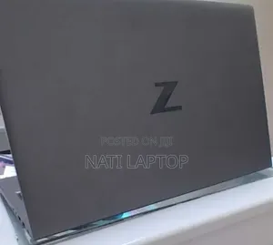 New Laptop HP ZBook Firefly G8 16GB Intel Core i7 SSD 512GB