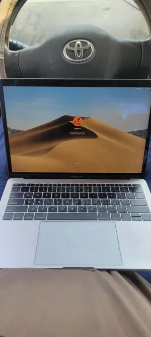 Laptop Apple MacBook Pro 2017 16GB Intel Core i5 SSD 256GB