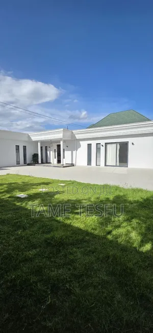 Furnished 5bdrm House in ሀያት, Bole for sale