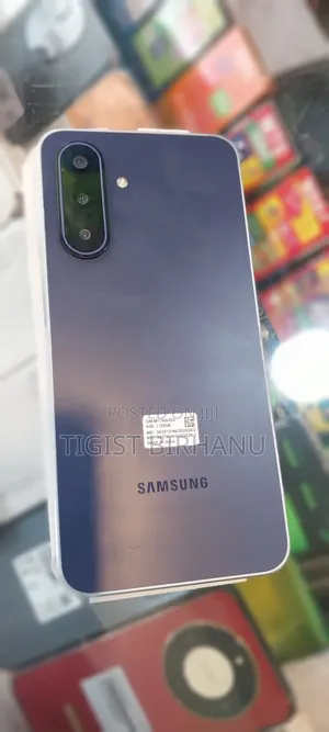 New Samsung Galaxy M17 5G 128 GB Black