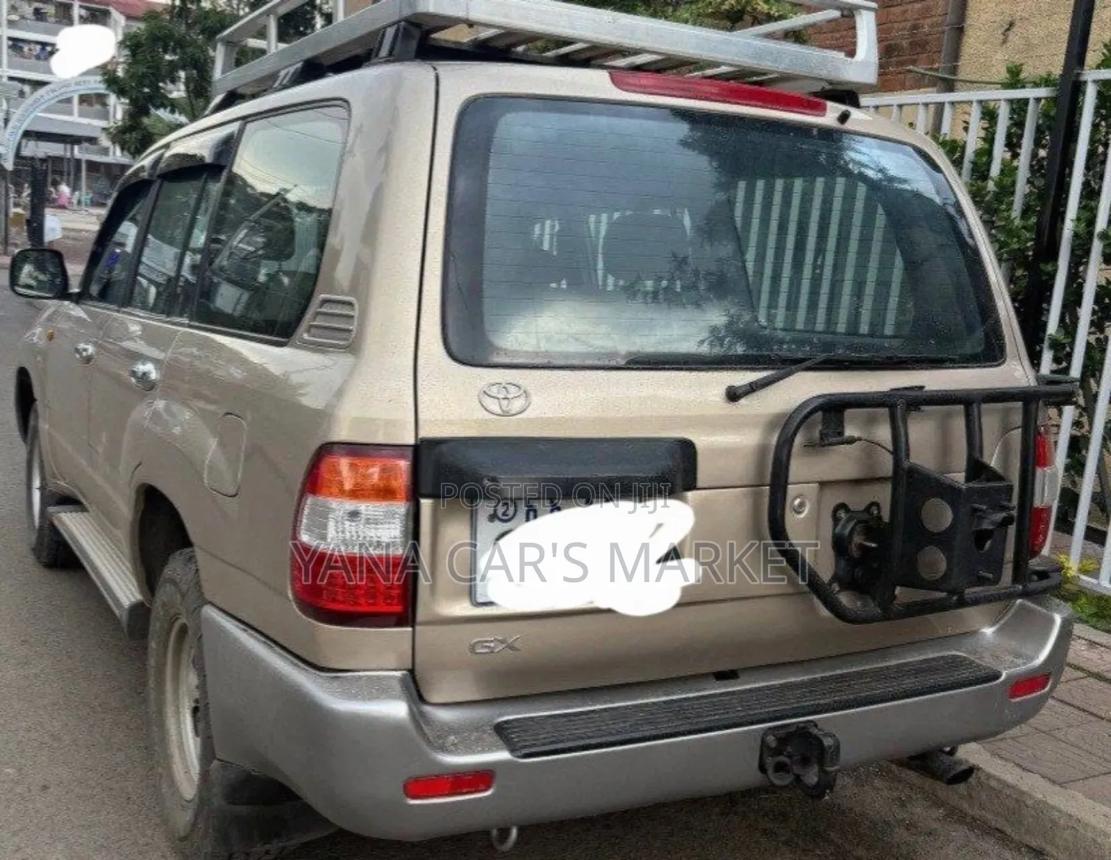 Toyota Land Cruiser 2006 White