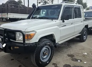 Toyota Land Cruiser 2020 White