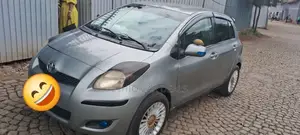 Toyota Yaris 2010 Silver