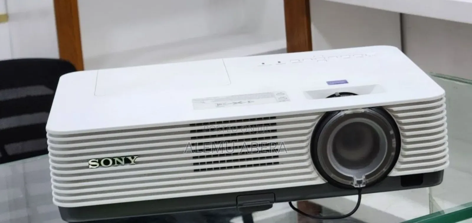 New Arrival Sony VPL-Dx221 Projector 1 Piece Remains Resolutio
