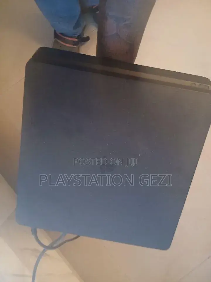 Playstation 5slim መሸጥ ትፈልጋላችሁ እገዛለሁ