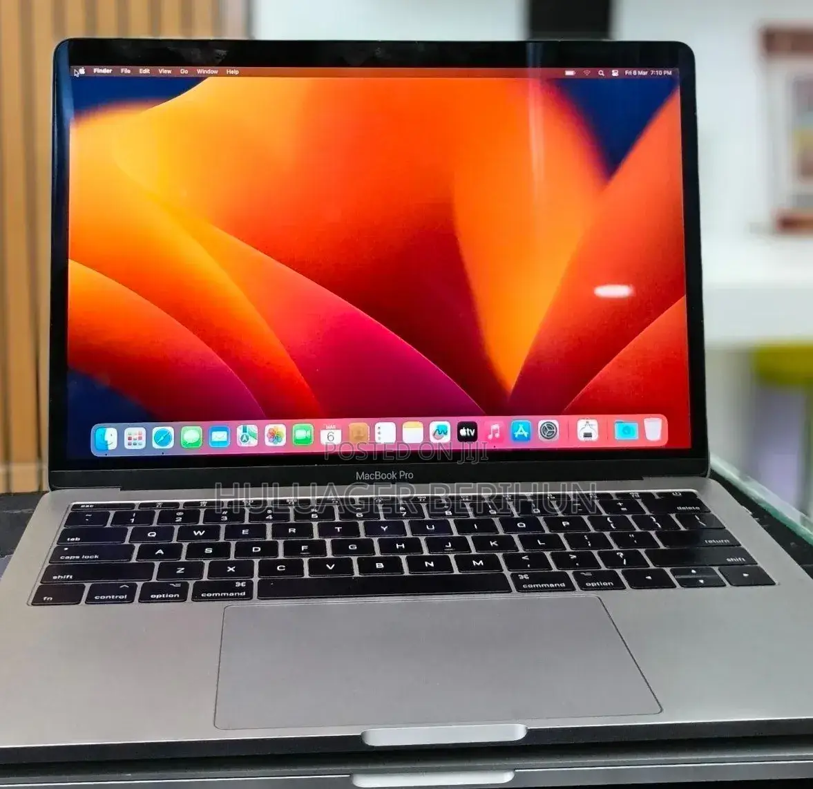 New Laptop Apple MacBook Pro 2017 16GB Intel Core i5 SSD 256GB