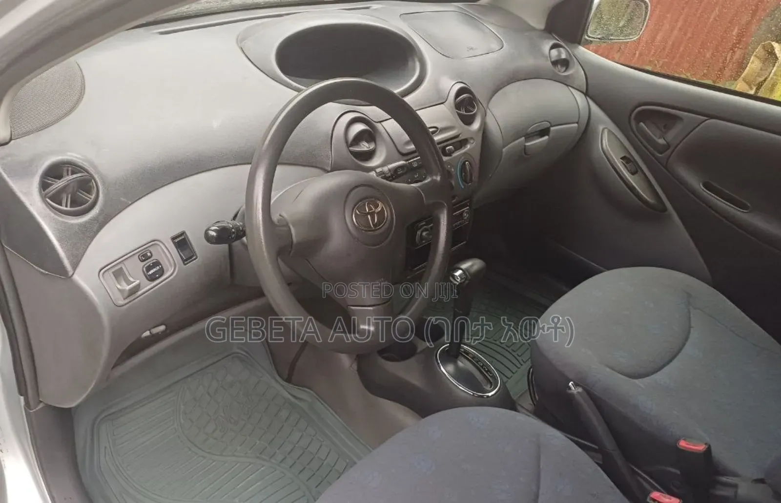 Toyota Vitz 2002