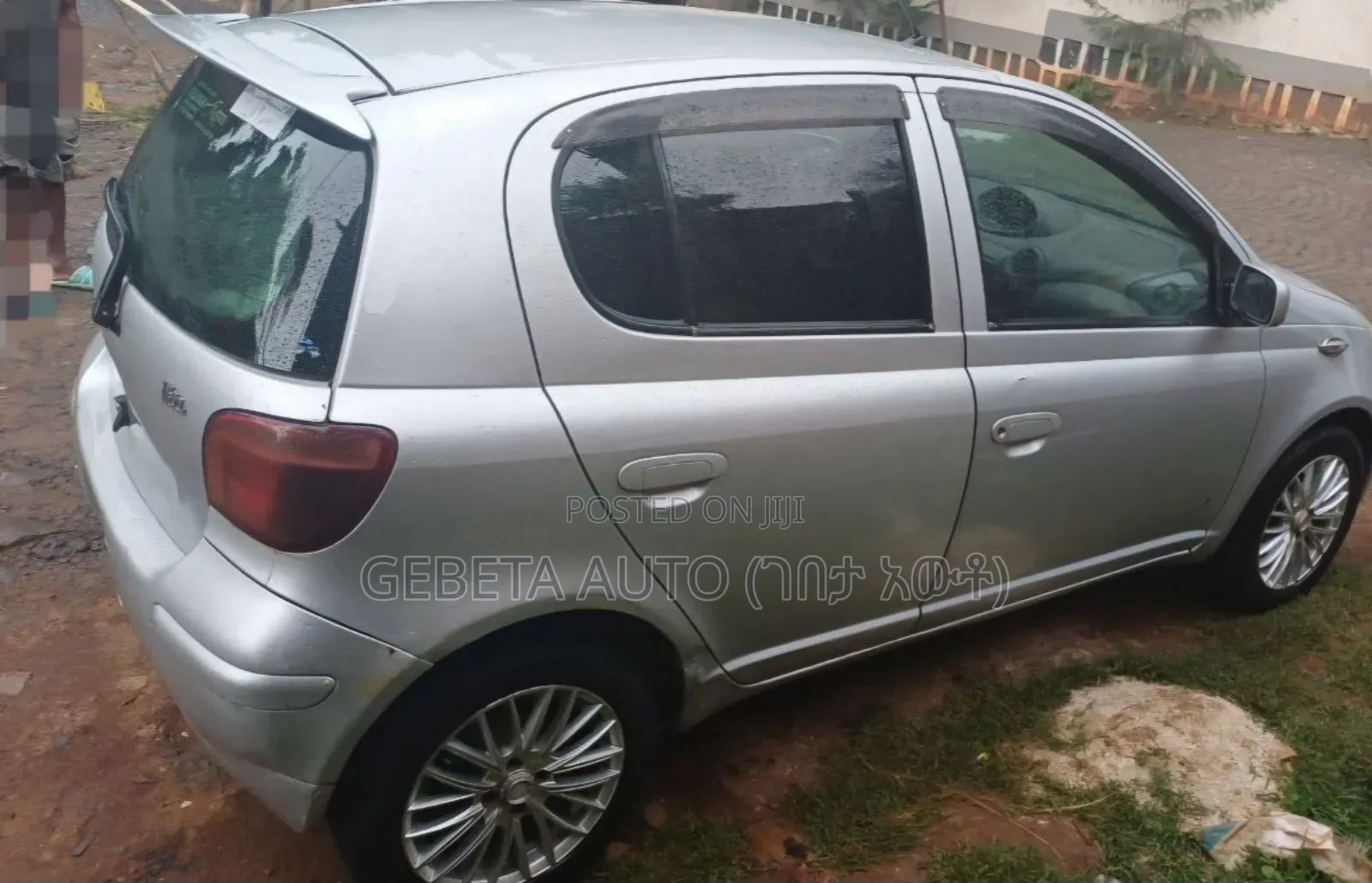 Toyota Vitz 2002