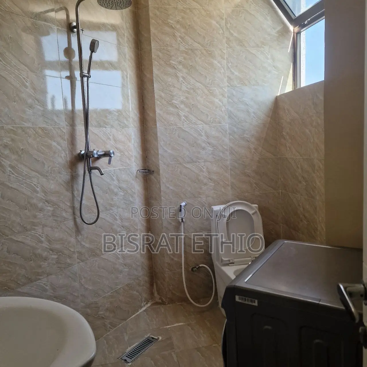 3bdrm Apartment in Bole Ednamall for sale