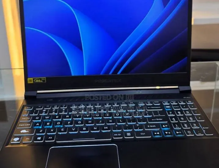 New Laptop Acer Predator Helios 300 16GB Intel Core i7 SSD 512GB