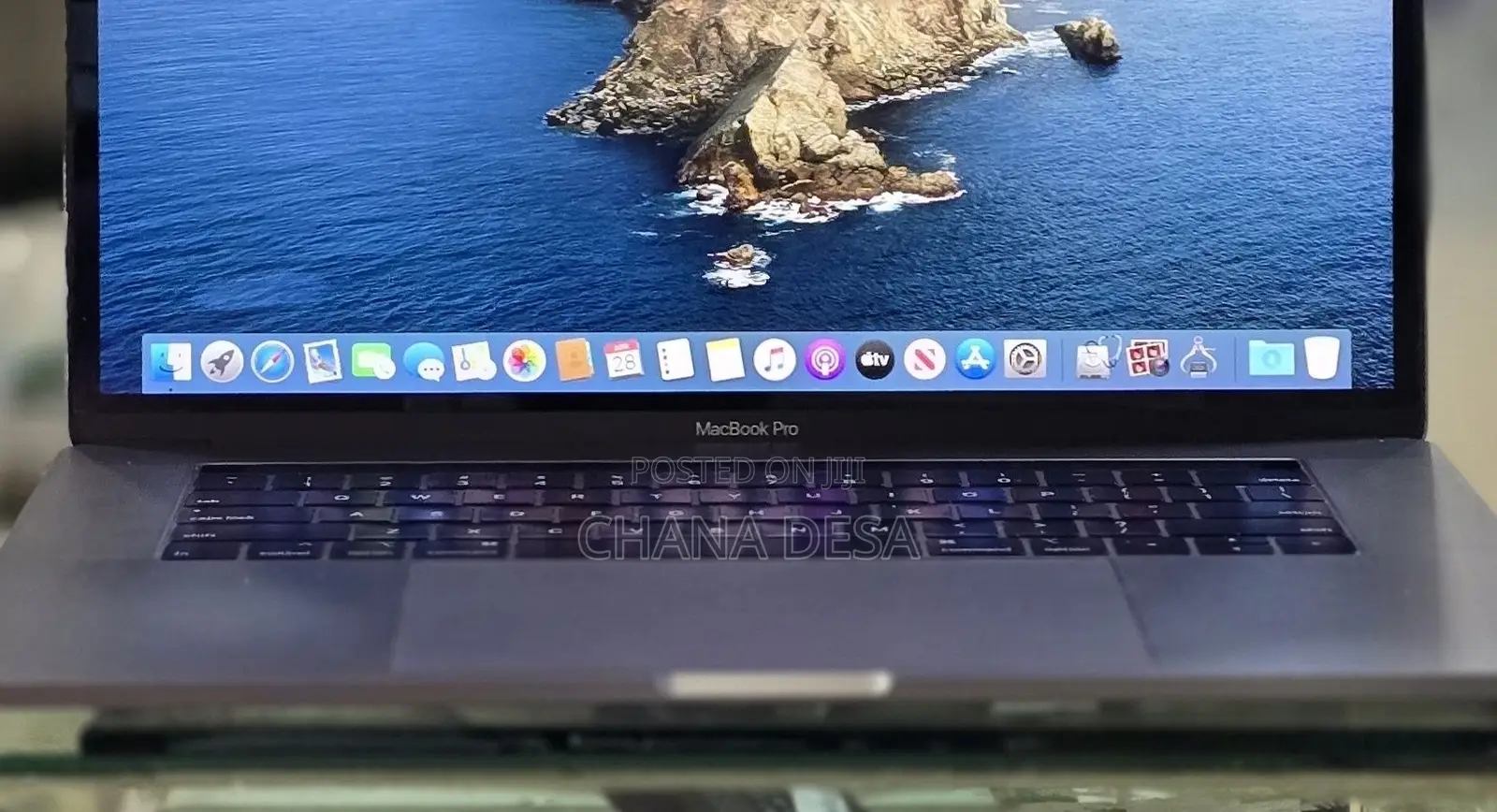 New Laptop Apple MacBook Pro 2018 32GB Intel Core i9 SSD 1T