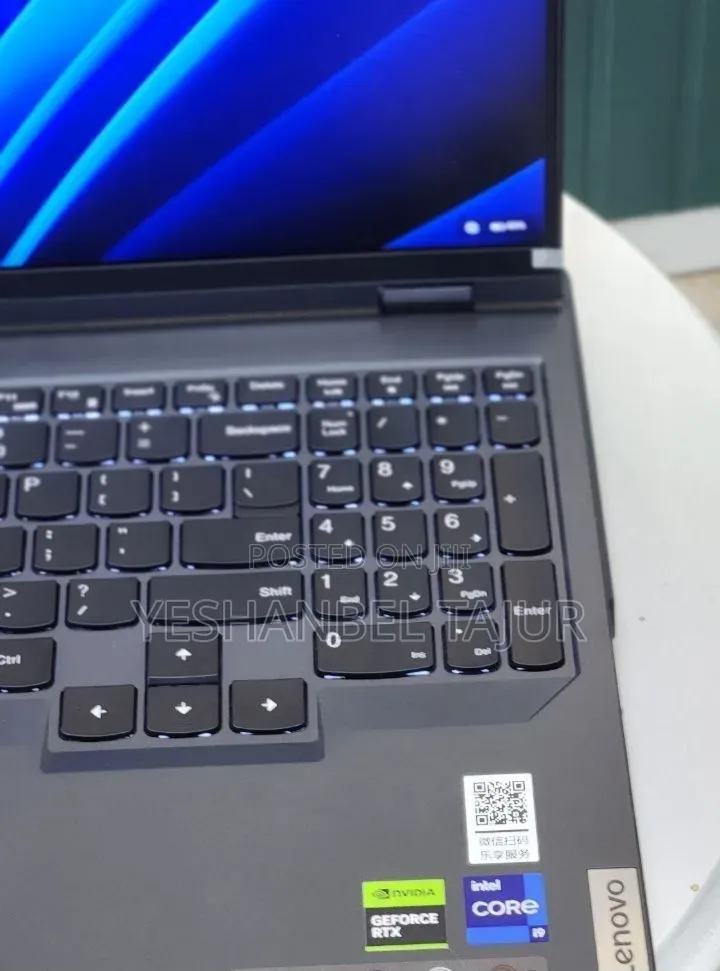 New Laptop Lenovo Y70 16GB Intel Core i9 SSD 1T