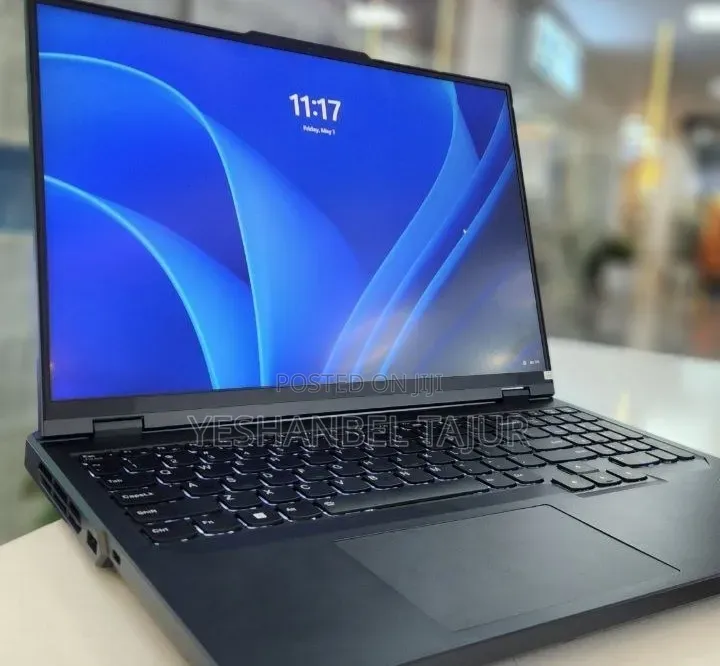 New Laptop Lenovo Y70 16GB Intel Core i9 SSD 1T