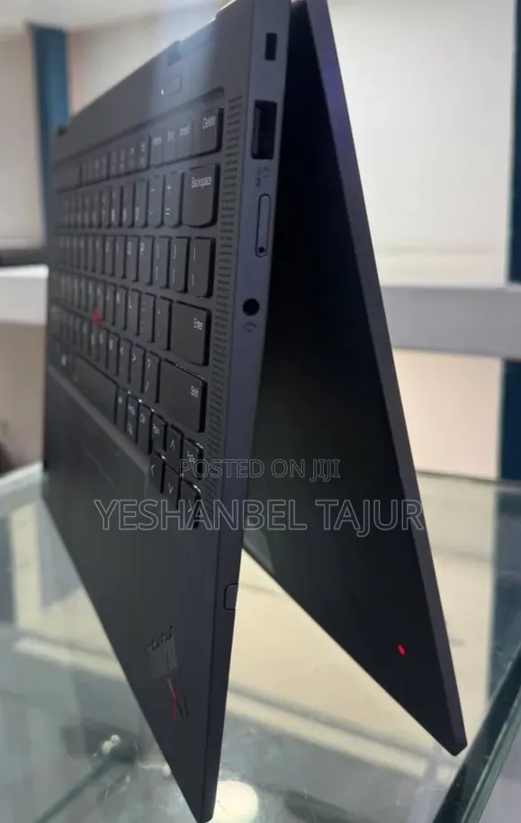 New Laptop Lenovo ThinkPad X1 Yoga 16GB Intel Core i7 SSD 512GB