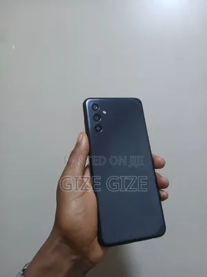 Samsung Galaxy M13 128 GB Black