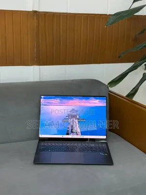 New Laptop HP Pavilion 15 8GB Intel Core i5 SSD 256GB