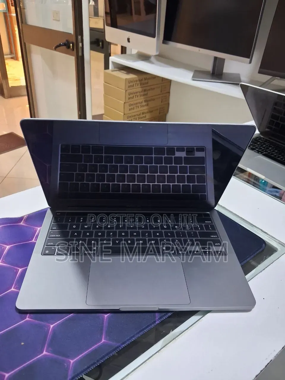 New Apple MacBook Pro 2023 M2 Pro 14-inch 8GB Intel Core M2 SSD 256GB
