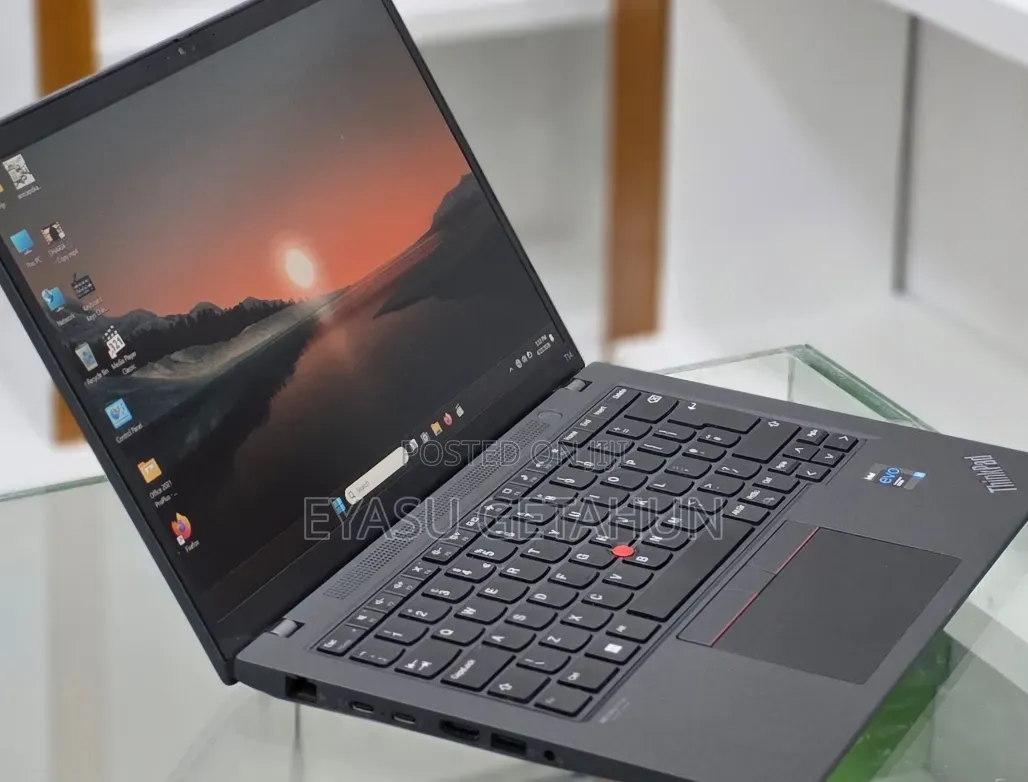 New Laptop Lenovo ThinkPad T14 16GB Intel Core i7 SSD 256GB