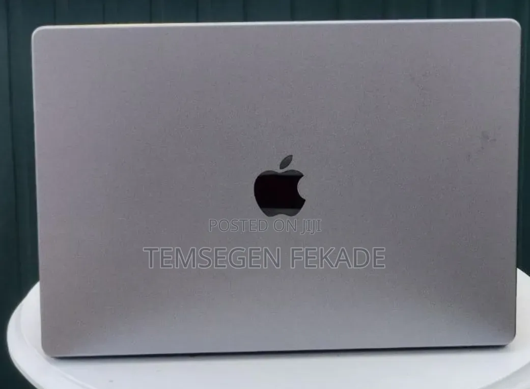 New Laptop Apple MacBook Pro 2021 M1 16GB Apple M1 Pro SSD 512GB