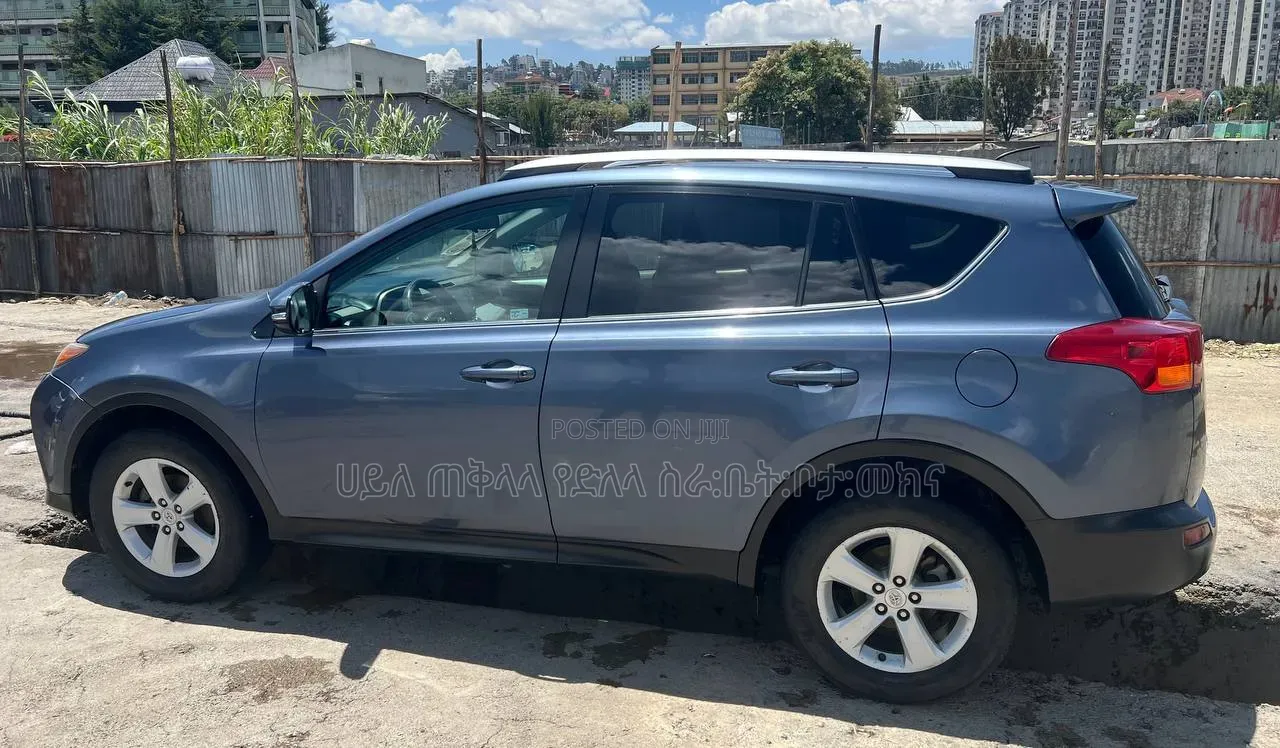 Toyota RAV4 2013 Blue