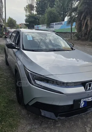 Honda e:NS2 68.8 kWh FWD 2025 Silver