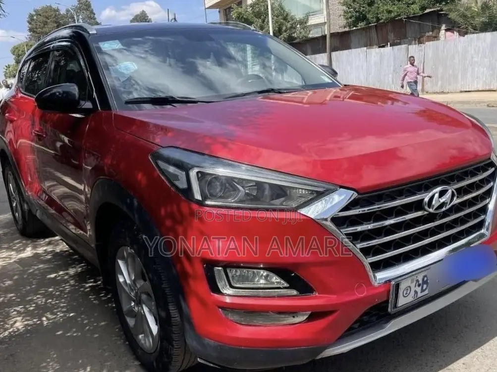 Hyundai Tucson 2018 Red