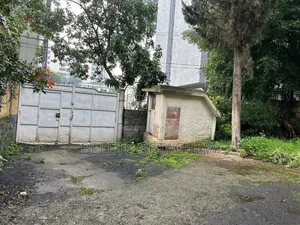 Bole Rwanda, G+1 Old House for Sale 610sqm
