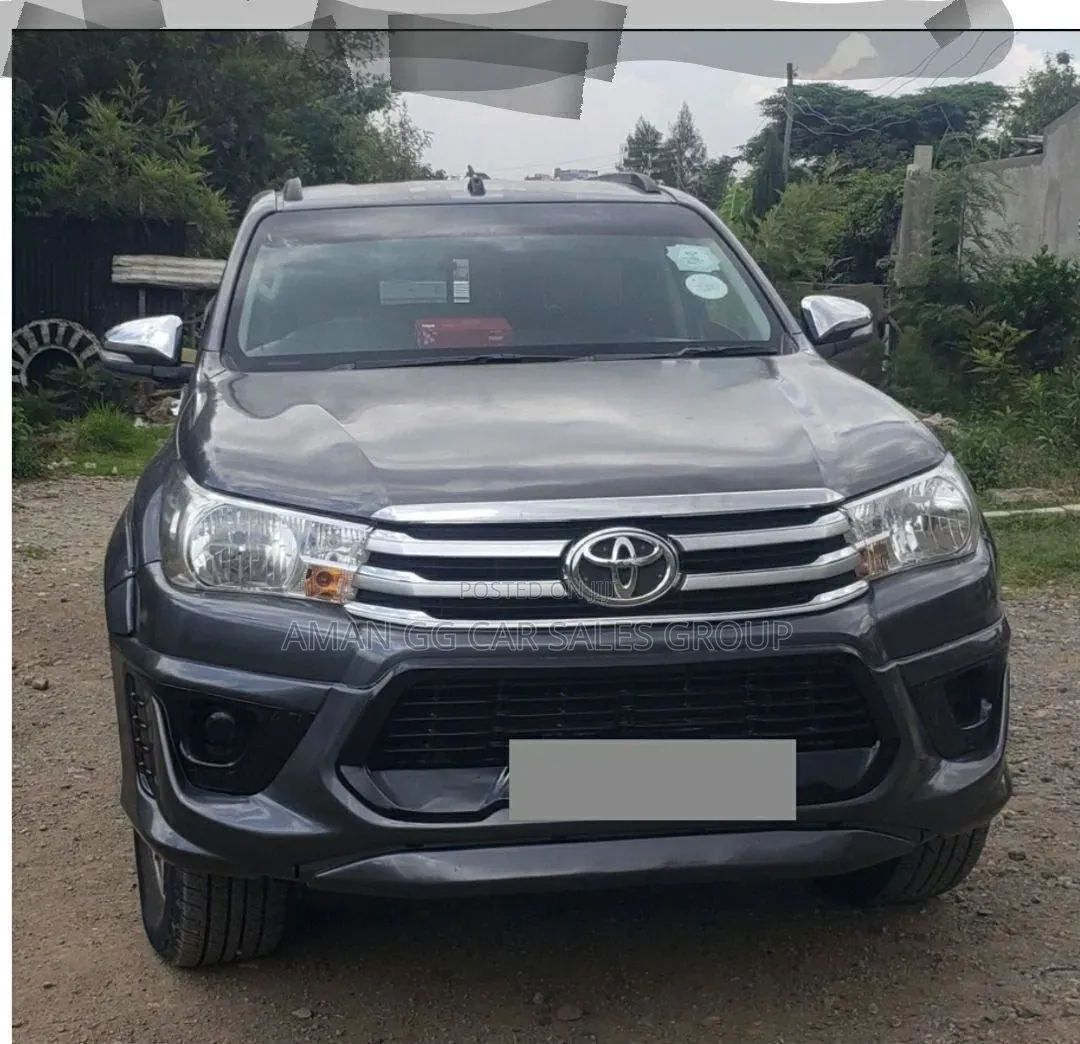 Toyota Hilux 2018 Gray
