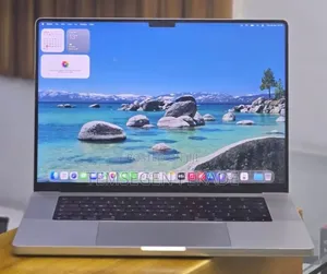 New Laptop Apple MacBook Pro 2021 M1 32GB Apple M1 Pro SSD 512GB