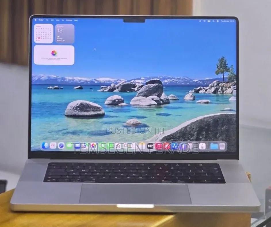 New Laptop Apple MacBook Pro 2021 M1 32GB Apple M1 Pro SSD 512GB