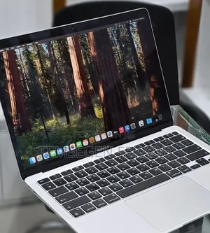New Laptop Apple MacBook Air 2020 M1 8GB Apple M1 SSD 512GB