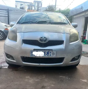 Toyota Yaris 2010 Silver