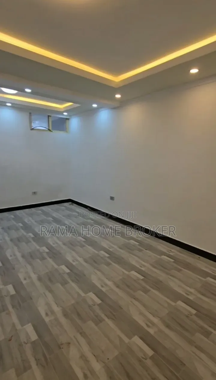 Furnished 2bdrm Condo in ቦሌ አራብሳ ኮንዶሚኒየም, Yeka for sale