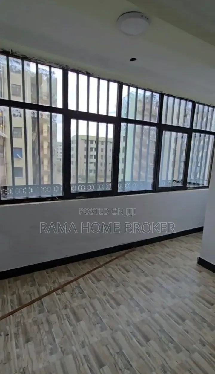Furnished 2bdrm Condo in ቦሌ አራብሳ ኮንዶሚኒየም, Yeka for sale