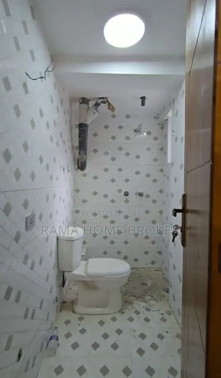 Furnished 2bdrm Condo in ቦሌ አራብሳ ኮንዶሚኒየም, Yeka for sale