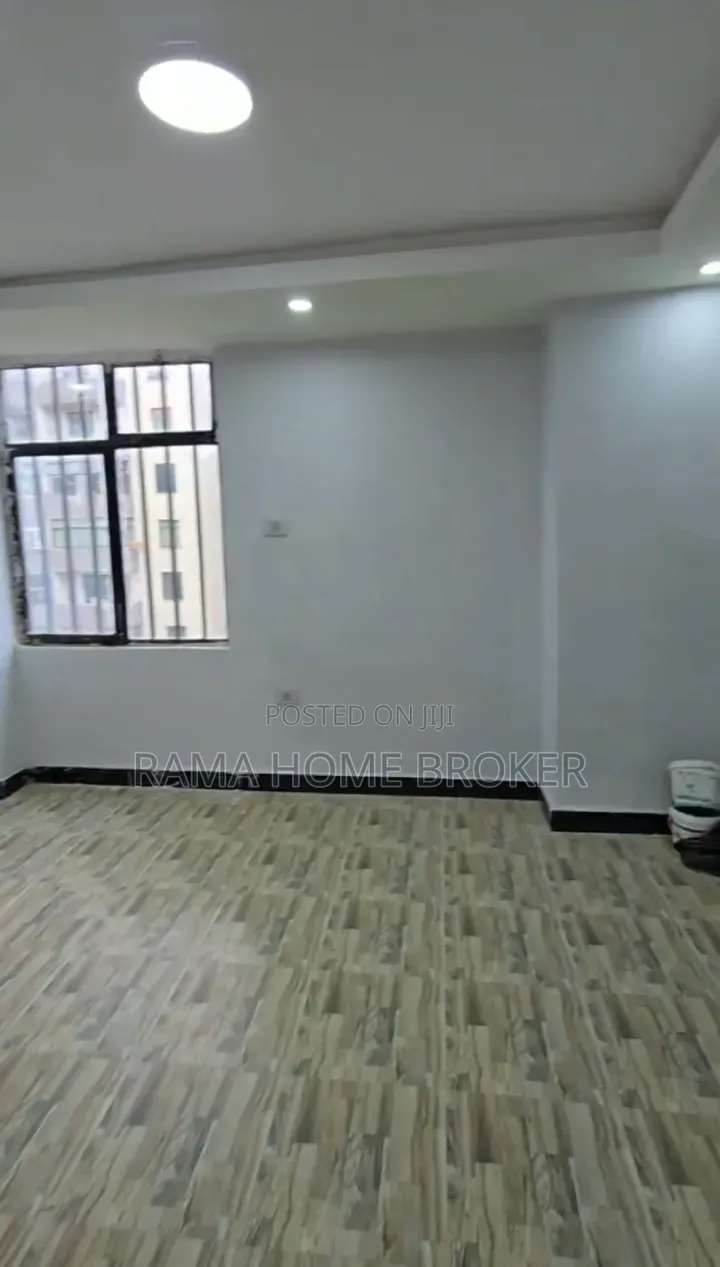 Furnished 2bdrm Condo in ቦሌ አራብሳ ኮንዶሚኒየም, Yeka for sale