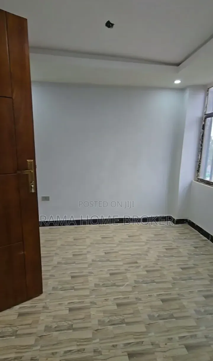 Furnished 2bdrm Condo in ቦሌ አራብሳ ኮንዶሚኒየም, Yeka for sale
