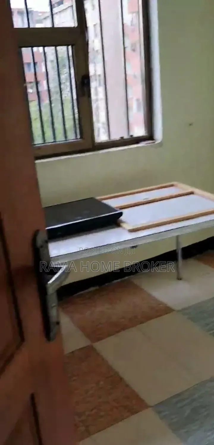 Furnished 3bdrm Condo in ቦሌ አራብሳ ኮንዶሚኒየም, Yeka for sale