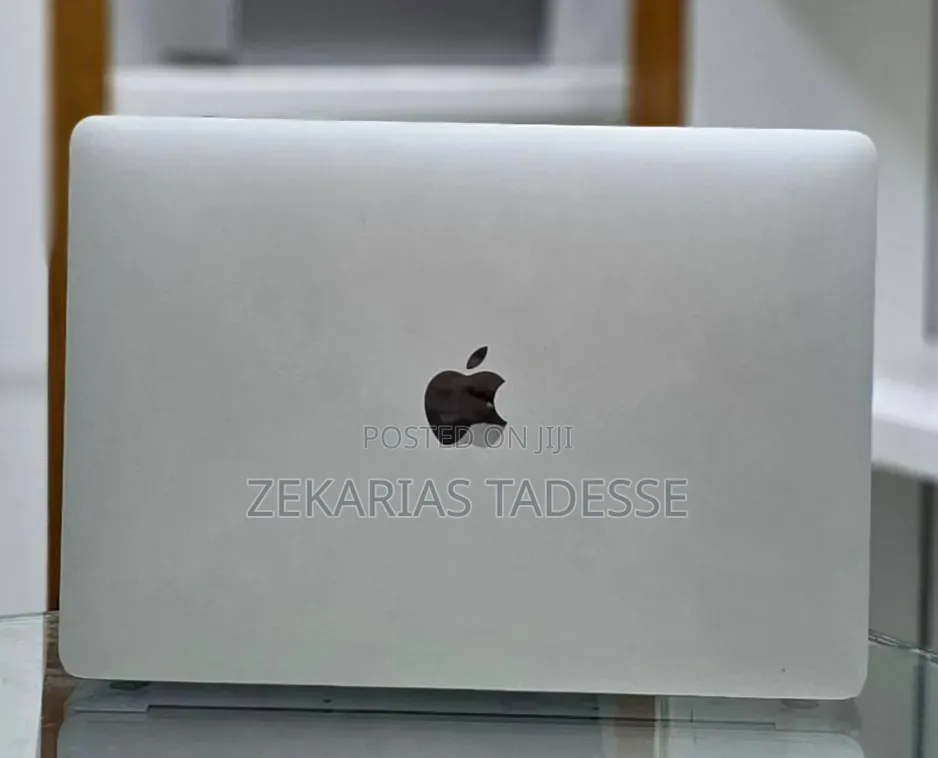 New Laptop Apple MacBook Air 2020 M1 8GB Apple M1 SSD 512GB
