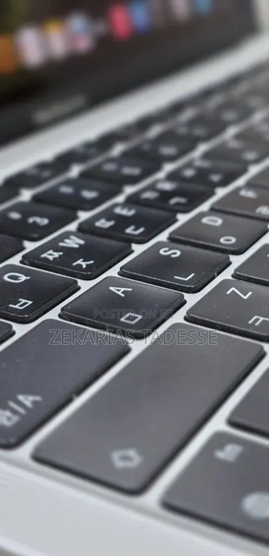 New Laptop Apple MacBook Air 2020 M1 8GB Apple M1 SSD 512GB