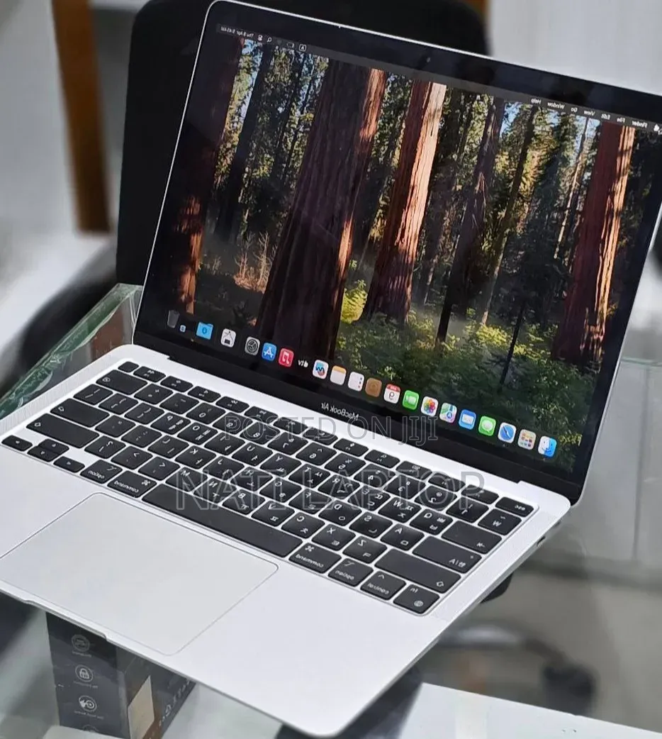 New Laptop Apple MacBook Air 2020 M1 8GB Apple M1 SSD 512GB