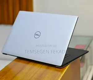 New Laptop Dell XPS 15 16GB Intel Core i9 SSD 512GB