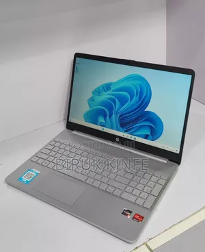 New Laptop HP Stream Notebook 8GB AMD Ryzen 3 SSD 256GB