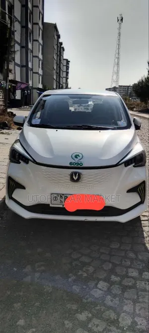 Changan BenBen E-Star 2023 White