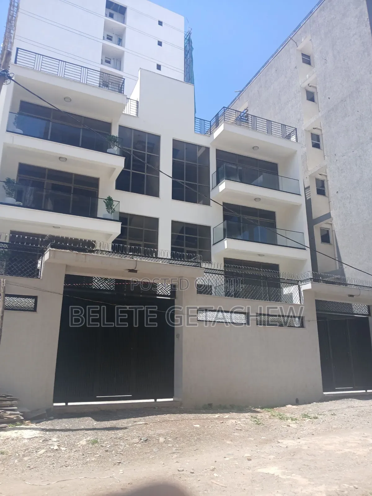 8bdrm House in Ayat, G+3 Luxury, Bole for sale