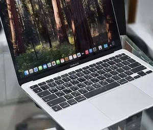 New Laptop Apple MacBook Air 2020 M1 8GB Apple M1 SSD 512GB