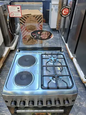 Filps Stainless Steel Freestanding Cooker Featuring a Hybrid Setup