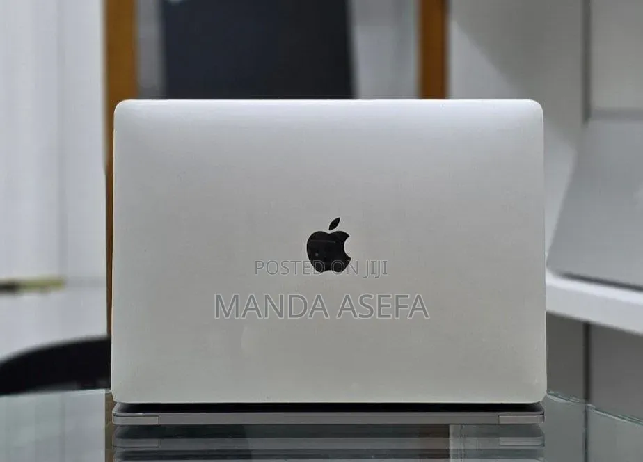 New Laptop Apple MacBook Air 2019 16GB Intel Core i7 SSD 256GB