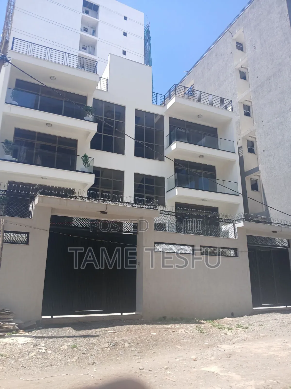 Furnished 8bdrm House in ሀያት, Bole for sale